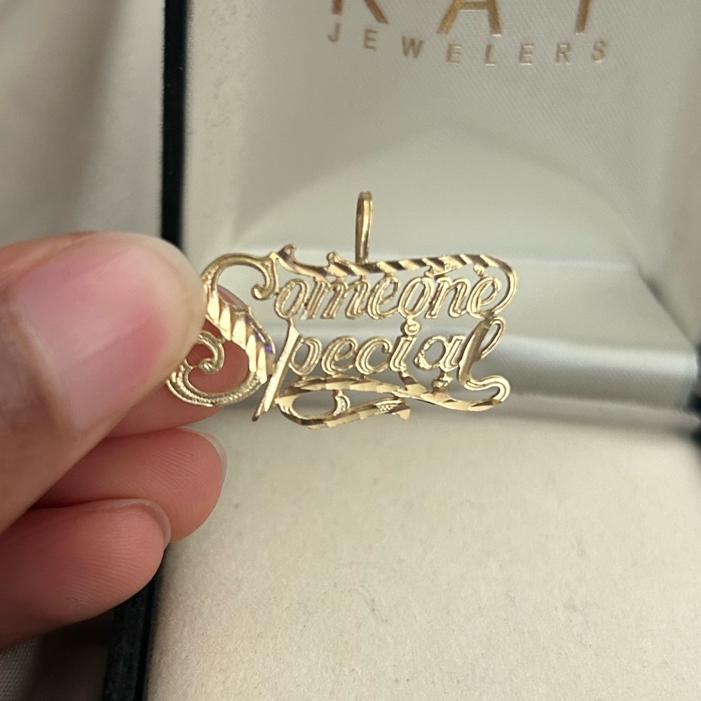 Kay Jewelers Gold Script Pendant - Picture 2 of 3